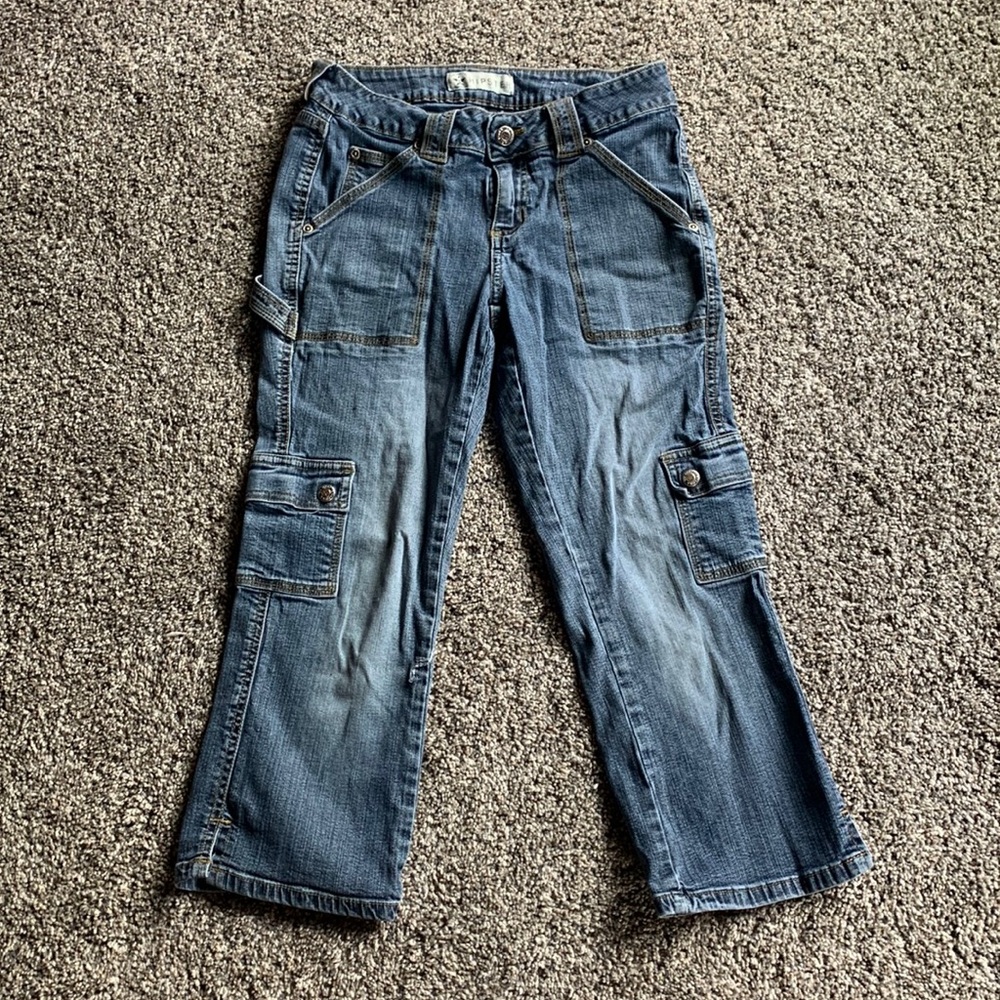 Women’s capris, size 3
